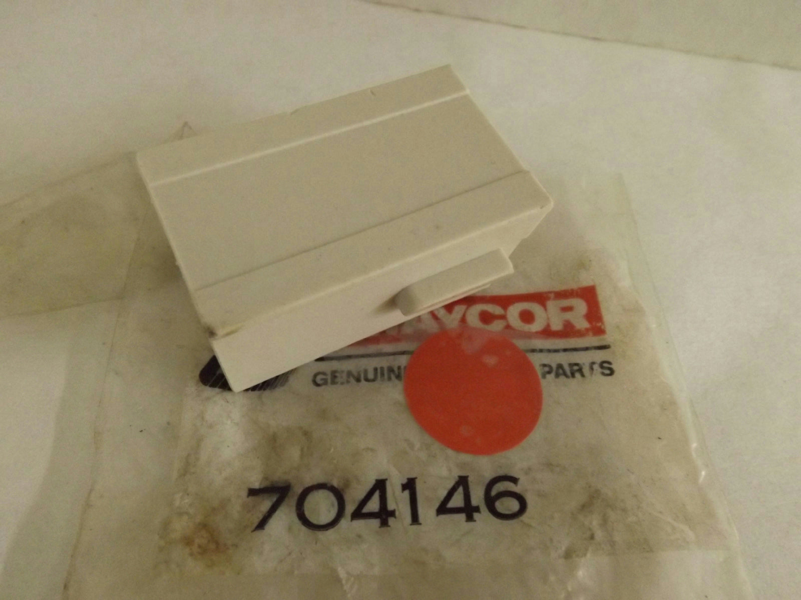 MAYCOR JENN-AIR STOVE 704146 RECEPTACLE NEW MAYCOR JENN-AIR STOVE 704146 RECEPTACLE NEW